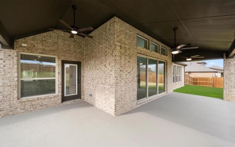 616 South Hidden Lakes Drive, DeSoto, TX 75115, 5 Bedrooms Bedrooms, ,5 BathroomsBathrooms,Residential,For Sale,616 South Hidden Lakes Drive,0,20794331