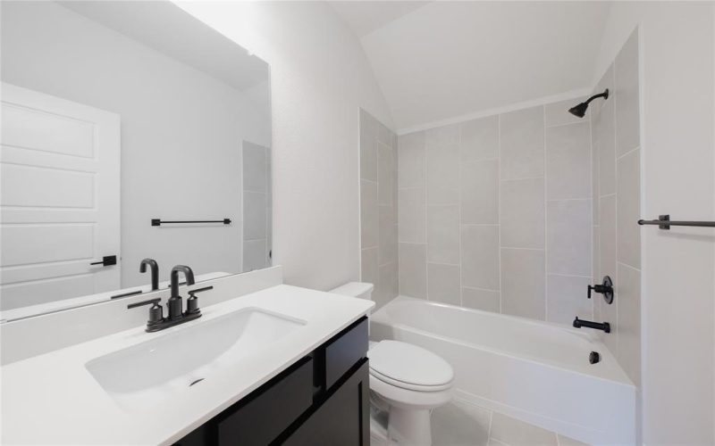 3915 Jimson Avenue, Midlothian, TX 76065, 4 Bedrooms Bedrooms, ,3 BathroomsBathrooms,Residential,For Sale,3915 Jimson Avenue,20789591