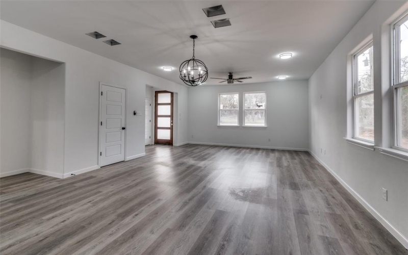 5610 Black Pine Circle, Granbury, TX 76048, 3 Habitaciones Habitaciones , ,2 BañosBaños,Residential,En Venta,5610 Black Pine Circle,20794562
