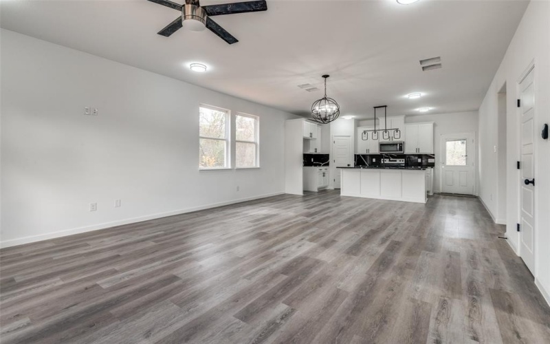 5610 Black Pine Circle, Granbury, TX 76048, 3 Habitaciones Habitaciones , ,2 BañosBaños,Residential,En Venta,5610 Black Pine Circle,20794562