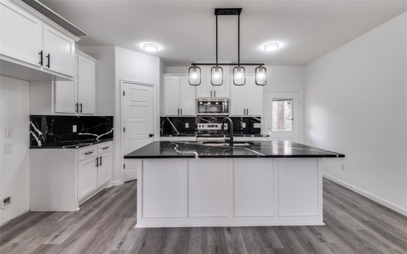 5610 Black Pine Circle, Granbury, TX 76048, 3 Habitaciones Habitaciones , ,2 BañosBaños,Residential,En Venta,5610 Black Pine Circle,20794562