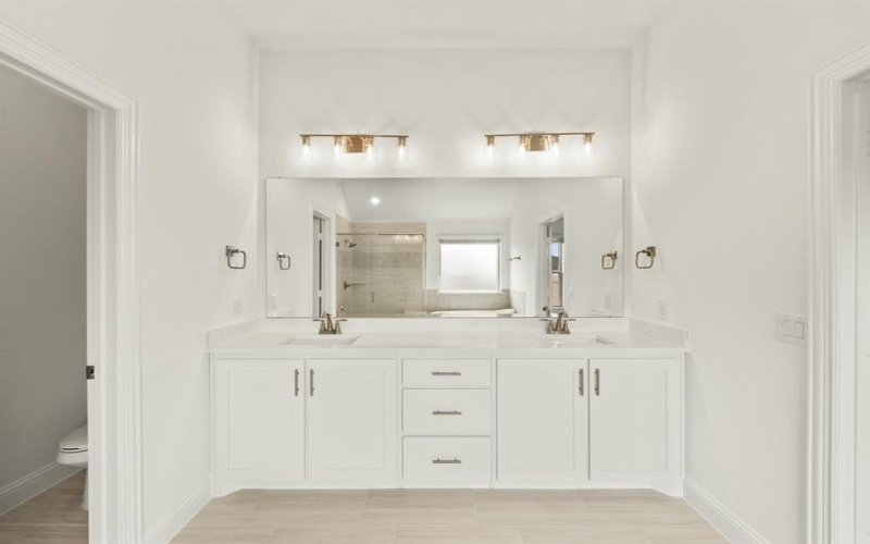 4818 Bel Air Drive, Midlothian, TX 76065, 4 Bedrooms Bedrooms, ,3 BathroomsBathrooms,Residential,For Sale,4818 Bel Air Drive,20789945