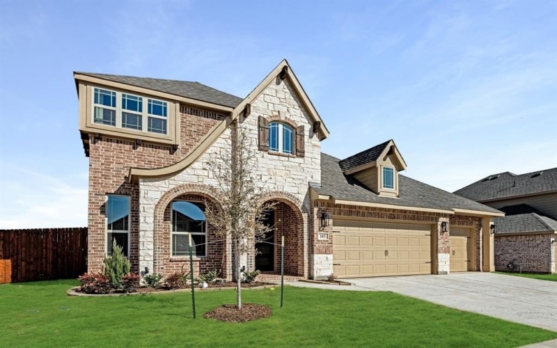 145 Fireberry Drive, Glenn Heights, TX 75154, 5 Bedrooms Bedrooms, ,5 BathroomsBathrooms,Residential,For Sale,145 Fireberry Drive,20794866
