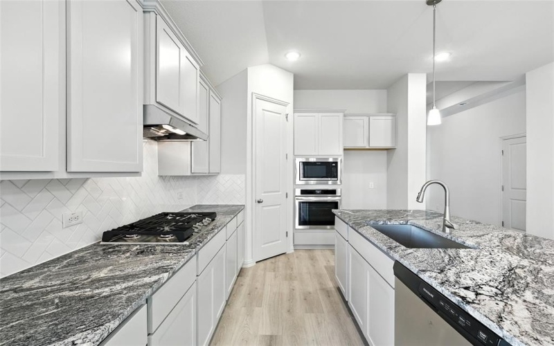 1436 Odette Drive, Arlington, TX 76013, 4 Habitaciones Habitaciones , ,3 BañosBaños,Residential,En Venta,1436 Odette Drive,0,20790588