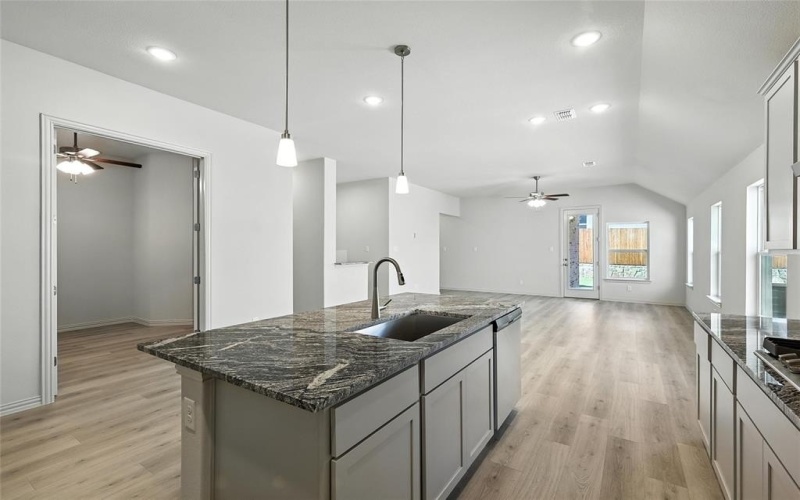 1436 Odette Drive, Arlington, TX 76013, 4 Habitaciones Habitaciones , ,3 BañosBaños,Residential,En Venta,1436 Odette Drive,0,20790588