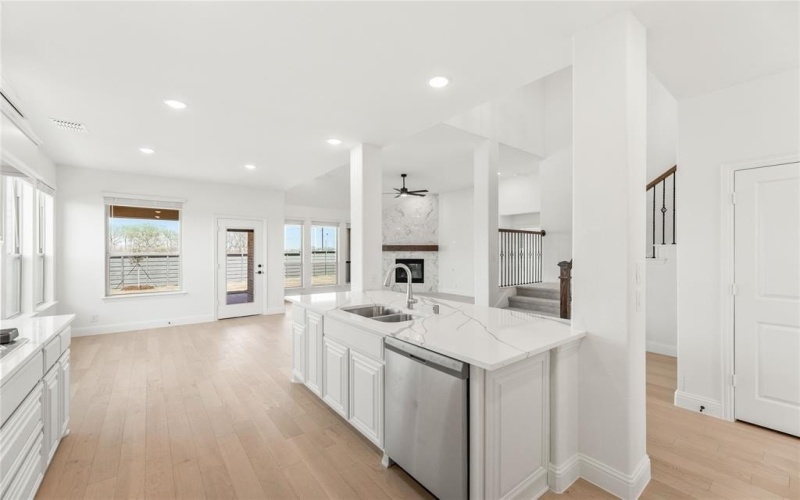 7428 Crosstimbers Drive, Little Elm, TX 76227, 4 Habitaciones Habitaciones , ,3 BañosBaños,Residential,En Venta,7428 Crosstimbers Drive,20795457
