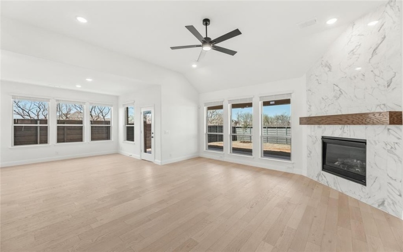 7428 Crosstimbers Drive, Little Elm, TX 76227, 4 Habitaciones Habitaciones , ,3 BañosBaños,Residential,En Venta,7428 Crosstimbers Drive,20795457