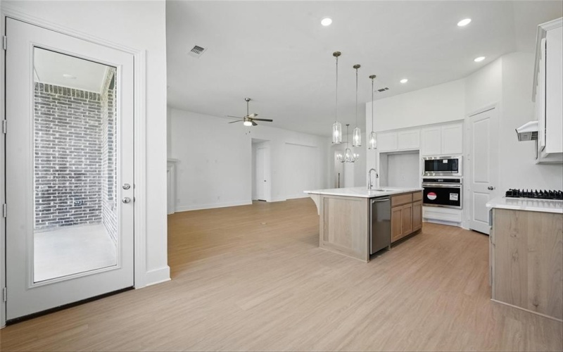 1109 El Sol Boulevard, Sherman, TX 75090, 4 Habitaciones Habitaciones , ,3 BañosBaños,Residential,En Venta,1109 El Sol Boulevard,20795629