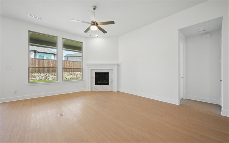 1109 El Sol Boulevard, Sherman, TX 75090, 4 Habitaciones Habitaciones , ,3 BañosBaños,Residential,En Venta,1109 El Sol Boulevard,20795629
