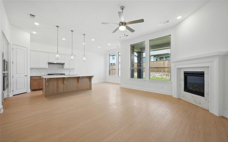 1109 El Sol Boulevard, Sherman, TX 75090, 4 Habitaciones Habitaciones , ,3 BañosBaños,Residential,En Venta,1109 El Sol Boulevard,20795629