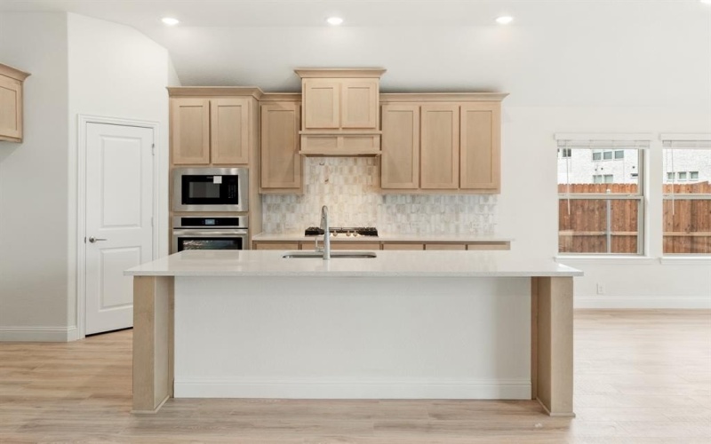 2808 Parkwood Circle, Denton, TX 76226, 4 Bedrooms Bedrooms, ,2 BathroomsBathrooms,Residential,For Sale,2808 Parkwood Circle,20791519