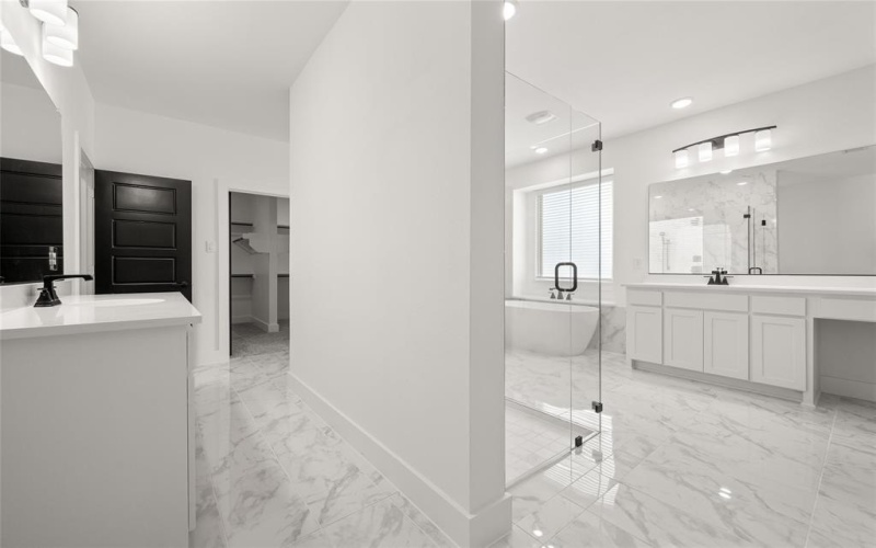 1123 E Hidden Lakes Drive, DeSoto, TX 75115, 4 Habitaciones Habitaciones , ,3 BañosBaños,Residential,En Venta,1123 E Hidden Lakes Drive,0,20795764