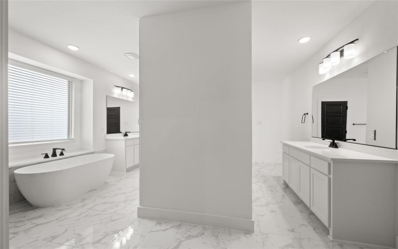 1123 E Hidden Lakes Drive, DeSoto, TX 75115, 4 Habitaciones Habitaciones , ,3 BañosBaños,Residential,En Venta,1123 E Hidden Lakes Drive,0,20795764
