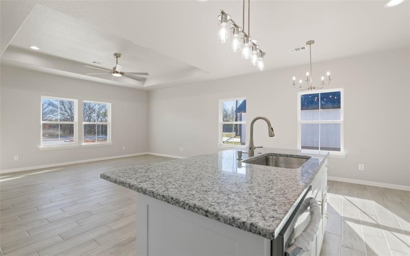 709 3rd Street, Bridgeport, TX 76426, 3 Bedrooms Bedrooms, ,2 BathroomsBathrooms,Residential,For Sale,709 3rd Street,20795905