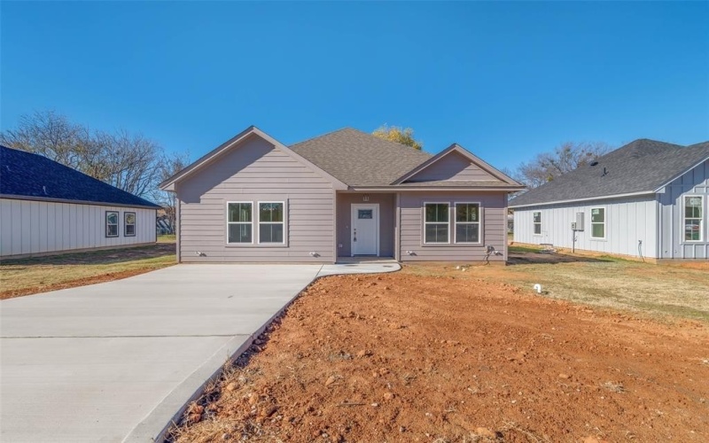 709 3rd Street, Bridgeport, TX 76426, 3 Bedrooms Bedrooms, ,2 BathroomsBathrooms,Residential,For Sale,709 3rd Street,20795905