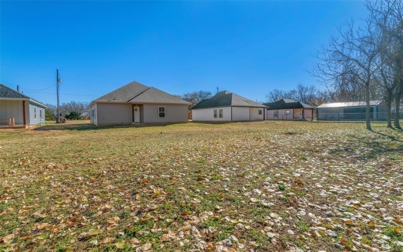 709 3rd Street, Bridgeport, TX 76426, 3 Bedrooms Bedrooms, ,2 BathroomsBathrooms,Residential,For Sale,709 3rd Street,20795905