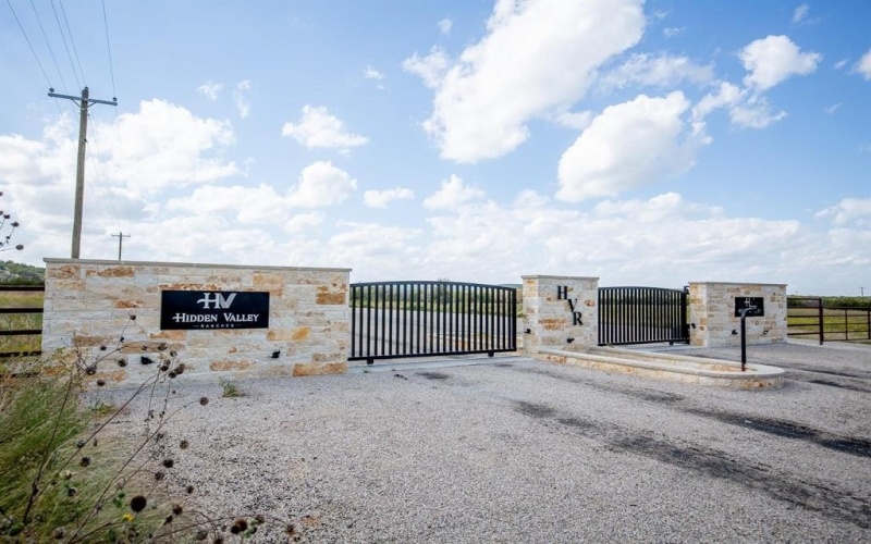 1584 Hidden Oaks Trail Trail, Glen Rose, TX 76690, 3 Bedrooms Bedrooms, ,2 BathroomsBathrooms,Residential,For Sale,1584 Hidden Oaks Trail Trail,0,20791950