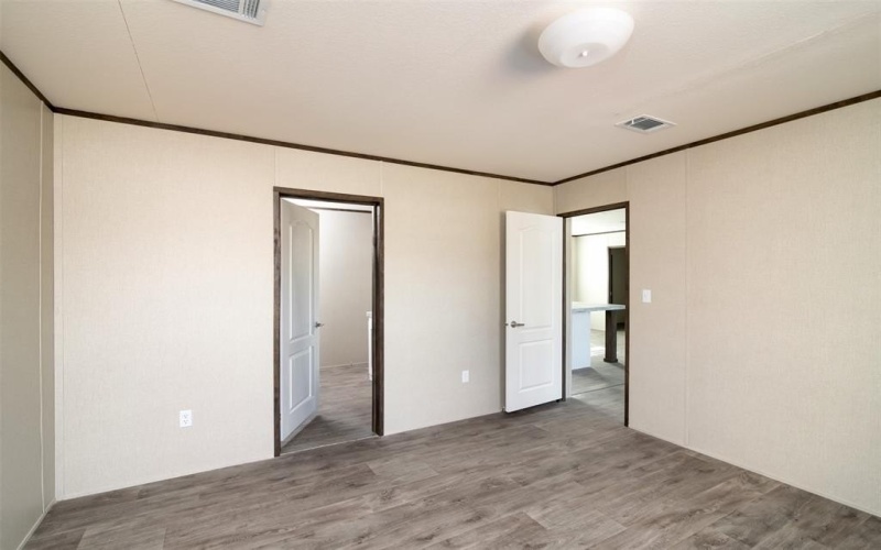 101 Texas Avenue, Keene, TX 76059, 3 Bedrooms Bedrooms, ,2 BathroomsBathrooms,Residential,For Sale,101 Texas Avenue,20795998