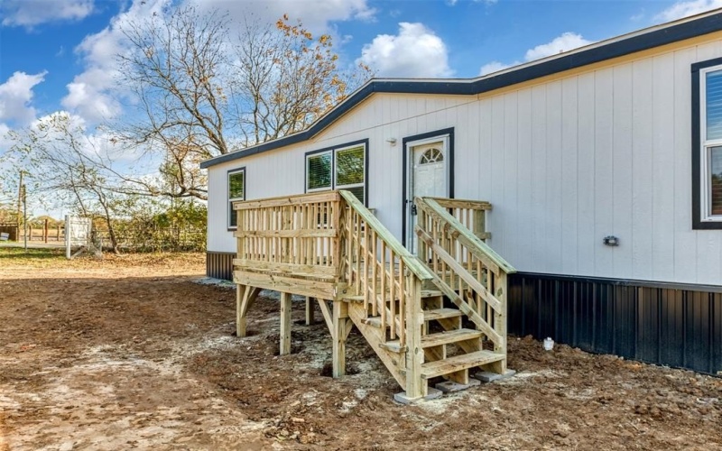 101 Texas Avenue, Keene, TX 76059, 3 Bedrooms Bedrooms, ,2 BathroomsBathrooms,Residential,For Sale,101 Texas Avenue,20795998