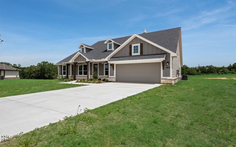 124 Parkhurst Drive, Boyd, TX 76023, 4 Bedrooms Bedrooms, ,3 BathroomsBathrooms,Residential,For Sale,124 Parkhurst Drive,20796037