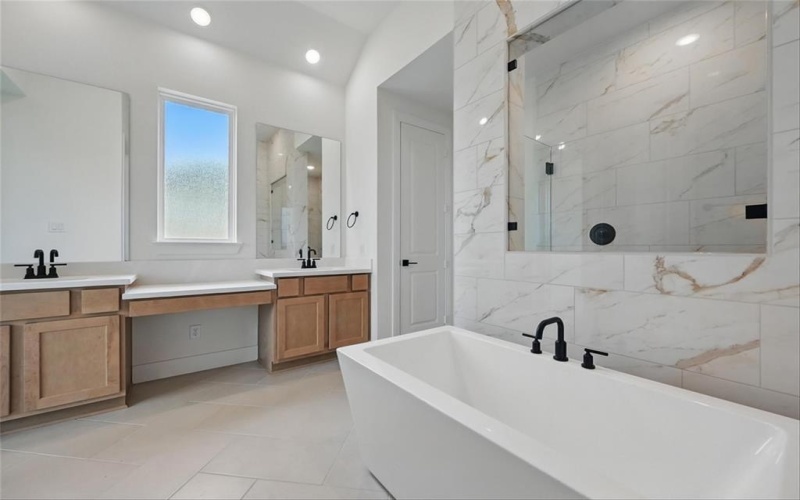 557 Flint Road, Waxahachie, TX 75167, 4 Bedrooms Bedrooms, ,3 BathroomsBathrooms,Residential,For Sale,557 Flint Road,20796829