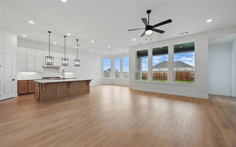 557 Flint Road, Waxahachie, TX 75167, 4 Bedrooms Bedrooms, ,3 BathroomsBathrooms,Residential,For Sale,557 Flint Road,20796829