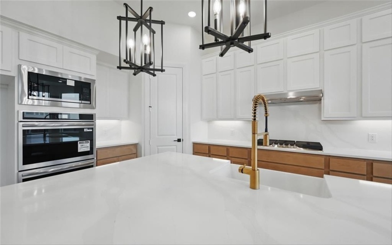 557 Flint Road, Waxahachie, TX 75167, 4 Bedrooms Bedrooms, ,3 BathroomsBathrooms,Residential,For Sale,557 Flint Road,20796829
