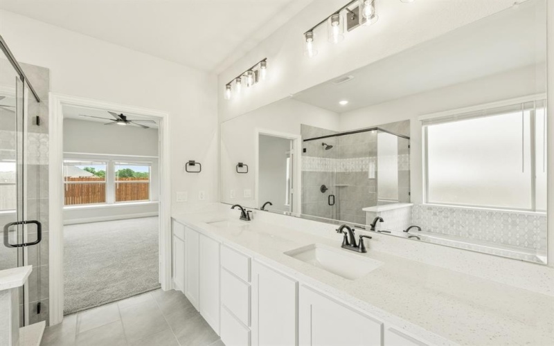 2032 Picnic Creek, DeSoto, TX 75115, 5 Bedrooms Bedrooms, ,5 BathroomsBathrooms,Residential,For Sale,2032 Picnic Creek,0,20797047