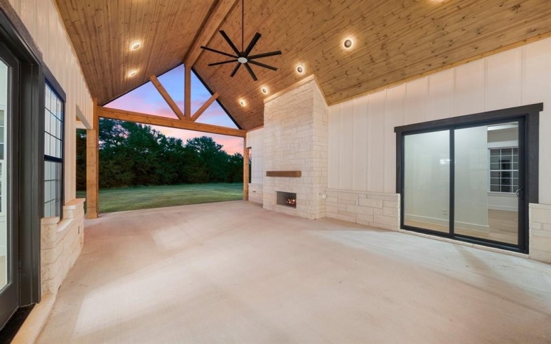 325 Ryker Lane, Gunter, TX 75058, 4 Bedrooms Bedrooms, ,5 BathroomsBathrooms,Residential,For Sale,325 Ryker Lane,20797590