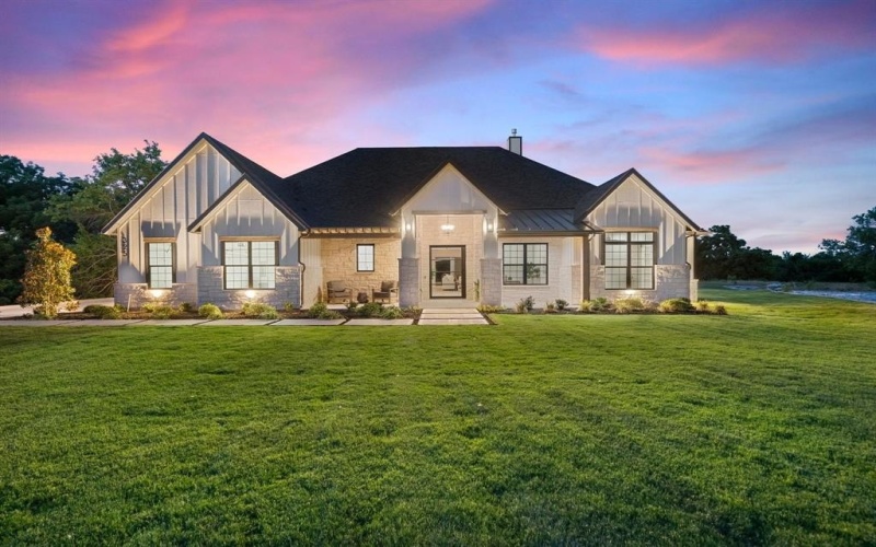 325 Ryker Lane, Gunter, TX 75058, 4 Bedrooms Bedrooms, ,5 BathroomsBathrooms,Residential,For Sale,325 Ryker Lane,20797590