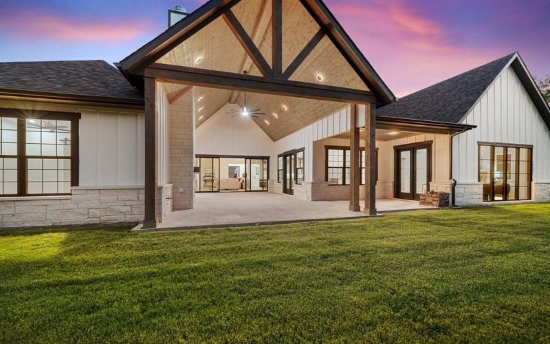 325 Ryker Lane, Gunter, TX 75058, 4 Bedrooms Bedrooms, ,5 BathroomsBathrooms,Residential,For Sale,325 Ryker Lane,20797590