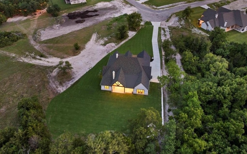 325 Ryker Lane, Gunter, TX 75058, 4 Bedrooms Bedrooms, ,5 BathroomsBathrooms,Residential,For Sale,325 Ryker Lane,20797590
