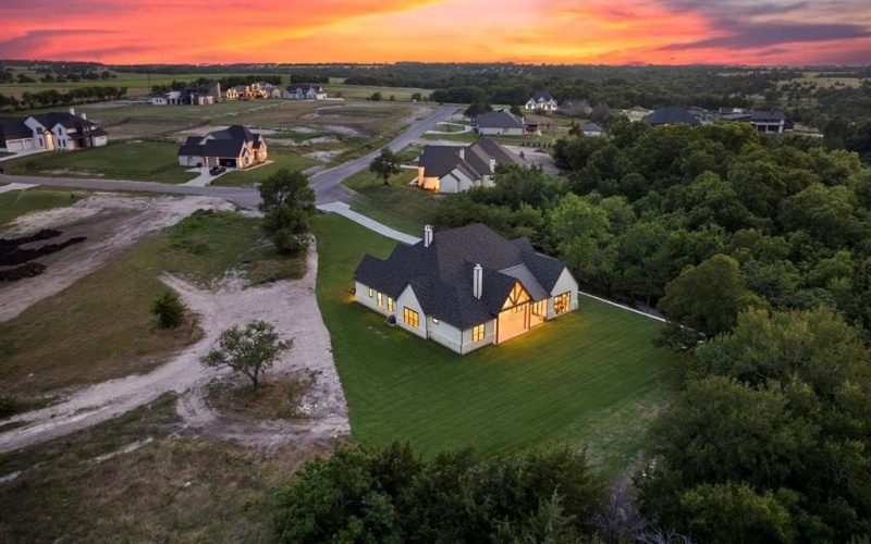 325 Ryker Lane, Gunter, TX 75058, 4 Bedrooms Bedrooms, ,5 BathroomsBathrooms,Residential,For Sale,325 Ryker Lane,20797590