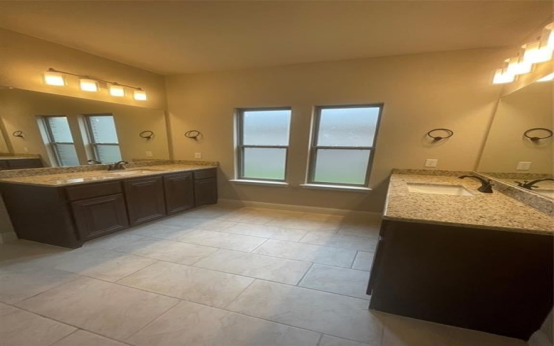 3238 Deckard Drive, Royse City, TX 75189, 5 Bedrooms Bedrooms, ,5 BathroomsBathrooms,Residential,For Sale,3238 Deckard Drive,20797820