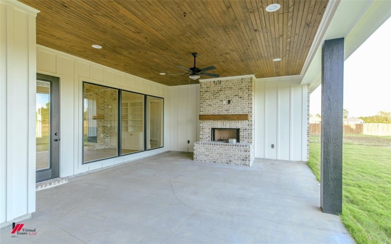 273 Sweet Life Drive, Frierson, LA 71027, 5 Bedrooms Bedrooms, ,3 BathroomsBathrooms,Residential,For Sale,273 Sweet Life Drive,20798465