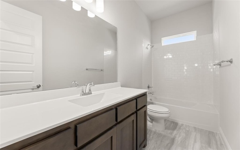 1057 Fleetwood Drive, Justin, TX 76247, 4 Bedrooms Bedrooms, ,3 BathroomsBathrooms,Residential,For Sale,1057 Fleetwood Drive,20798646