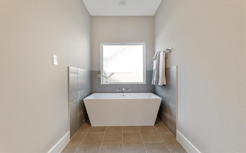 133 Pueblo Drive, Lake Kiowa, TX 76240, 3 Habitaciones Habitaciones , ,2 BañosBaños,Residential,En Venta,133 Pueblo Drive,20798868