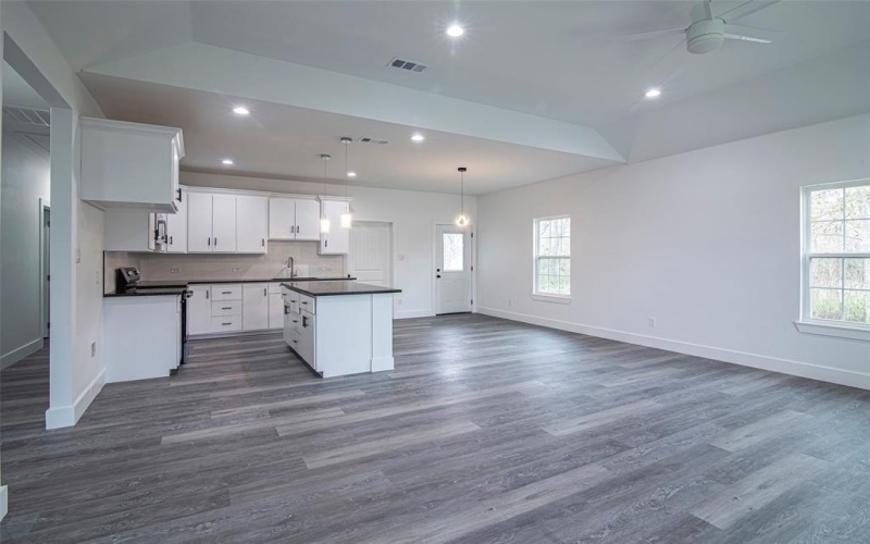 537 W Hopkins Street, Mexia, TX 76667, 3 Bedrooms Bedrooms, ,2 BathroomsBathrooms,Residential,For Sale,537 W Hopkins Street,20799259