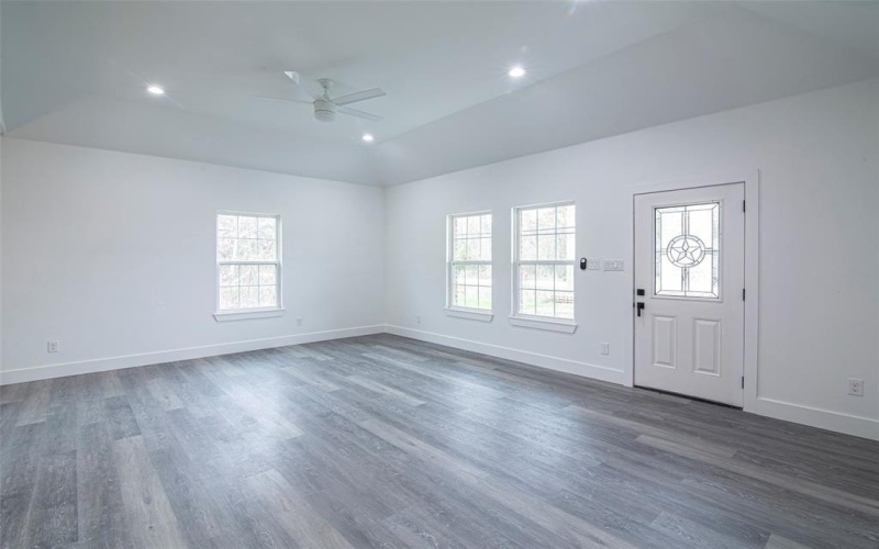 537 W Hopkins Street, Mexia, TX 76667, 3 Bedrooms Bedrooms, ,2 BathroomsBathrooms,Residential,For Sale,537 W Hopkins Street,20799259