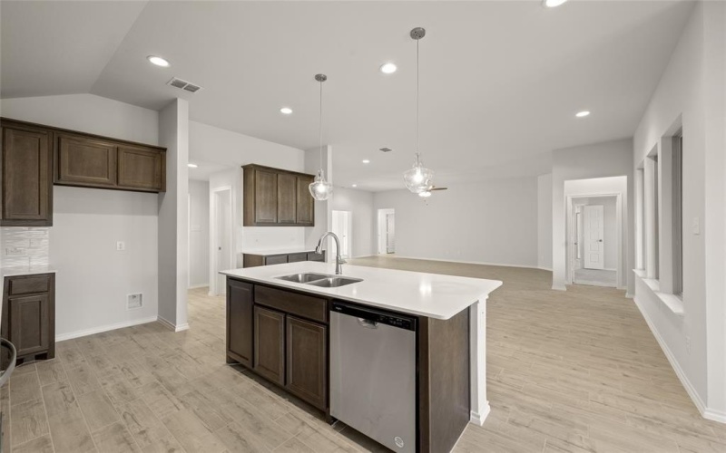 429 Falcon, Azle, TX 76020, 3 Bedrooms Bedrooms, ,2 BathroomsBathrooms,Residential,For Sale,429 Falcon,20803420