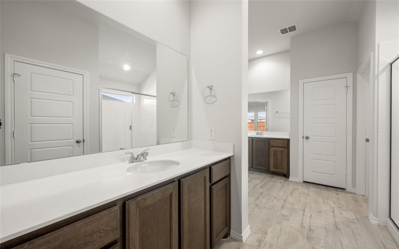 429 Falcon, Azle, TX 76020, 3 Bedrooms Bedrooms, ,2 BathroomsBathrooms,Residential,For Sale,429 Falcon,20803420