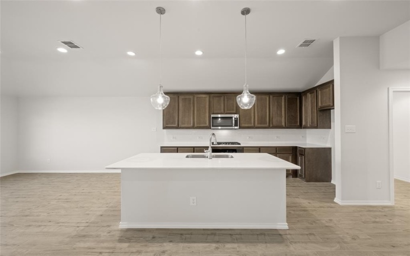 429 Falcon, Azle, TX 76020, 3 Bedrooms Bedrooms, ,2 BathroomsBathrooms,Residential,For Sale,429 Falcon,20803420