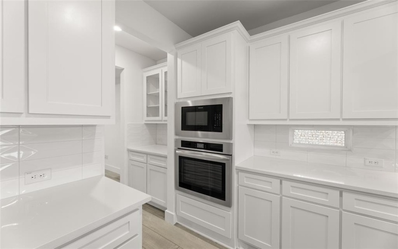 3739 Milwaukee Avenue, Midlothian, TX 76065, 5 Bedrooms Bedrooms, ,5 BathroomsBathrooms,Residential,For Sale,3739 Milwaukee Avenue,20803488