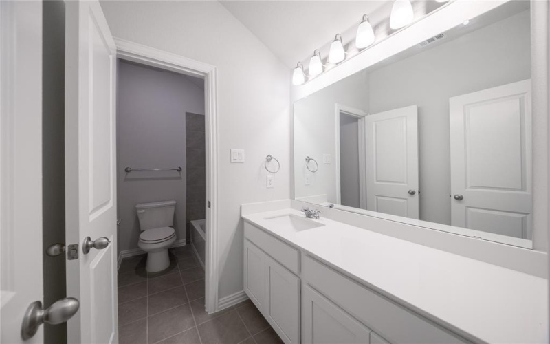 845 Jacquelyn Drive, Little Elm, TX 75068, 4 Bedrooms Bedrooms, ,2 BathroomsBathrooms,Residential,For Sale,845 Jacquelyn Drive,0,20800151
