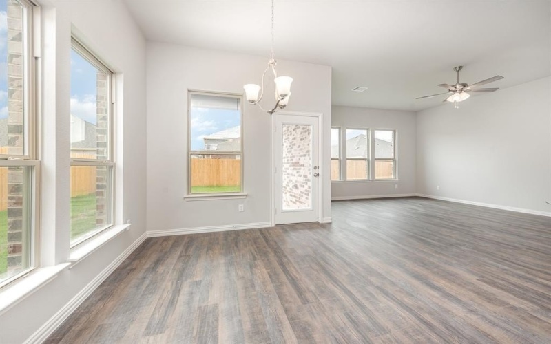 213 Giddings Trail, Forney, TX 75126, 5 Habitaciones Habitaciones , ,3 BañosBaños,Residential,En Venta,213 Giddings Trail,20800311