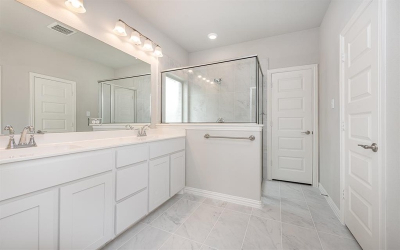 213 Giddings Trail, Forney, TX 75126, 5 Habitaciones Habitaciones , ,3 BañosBaños,Residential,En Venta,213 Giddings Trail,20800311