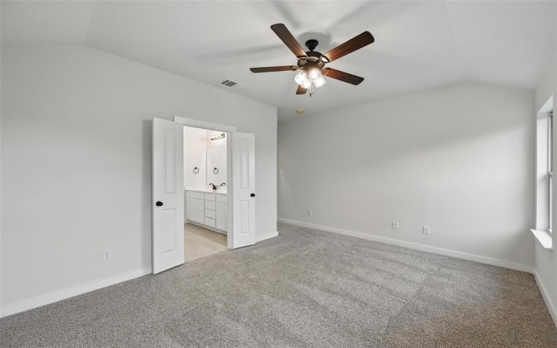 1401 Quail Creek Drive, Cleburne, TX 76033, 3 Bedrooms Bedrooms, ,2 BathroomsBathrooms,Residential,For Sale,1401 Quail Creek Drive,20804550