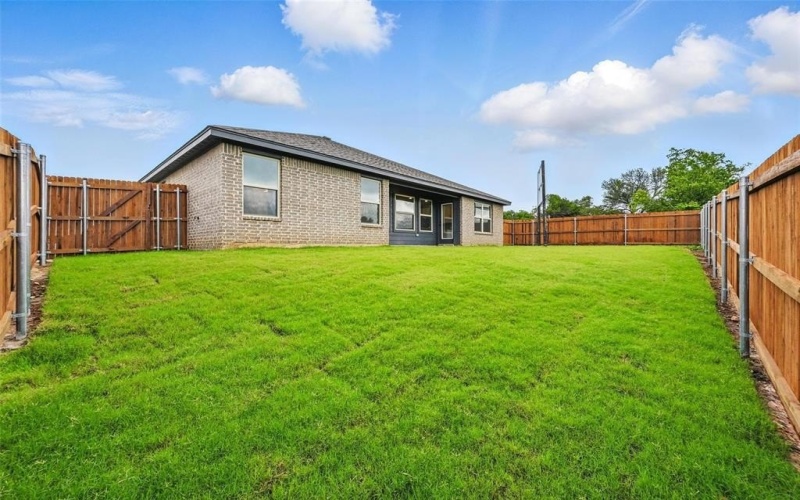 1401 Quail Creek Drive, Cleburne, TX 76033, 3 Bedrooms Bedrooms, ,2 BathroomsBathrooms,Residential,For Sale,1401 Quail Creek Drive,20804550