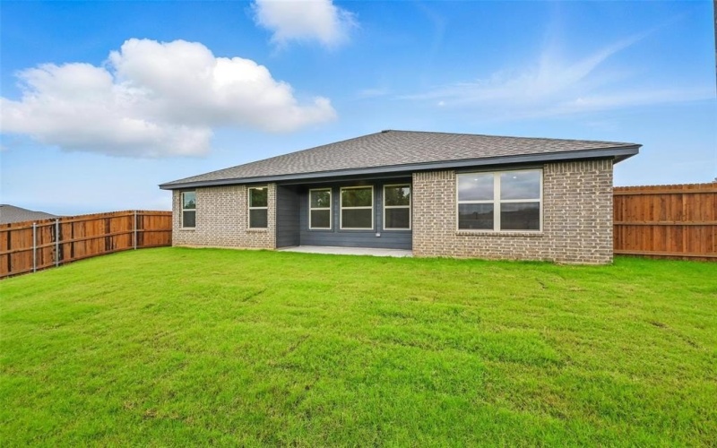1401 Quail Creek Drive, Cleburne, TX 76033, 3 Bedrooms Bedrooms, ,2 BathroomsBathrooms,Residential,For Sale,1401 Quail Creek Drive,20804550