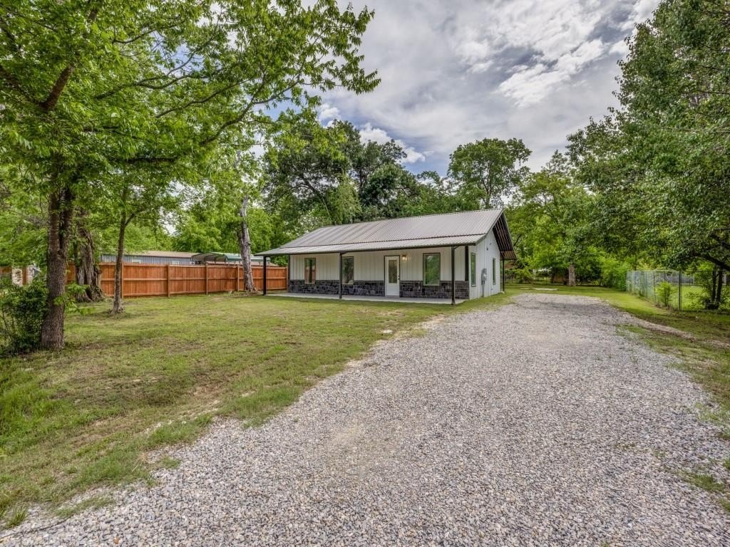 224 High Street, Roxton, TX 75477, 3 Bedrooms Bedrooms, ,2 BathroomsBathrooms,Residential,For Sale,224 High Street,20803163